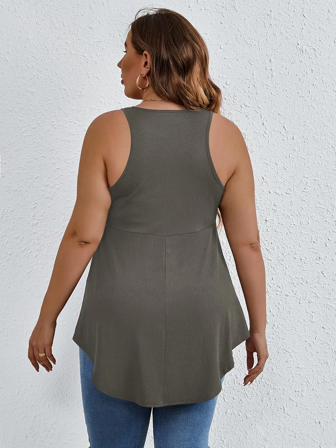 SweatyRocks Women' Loose Sleeveless Solid Color Casual Plain Tank Tops Plus Size Curved Hem Workout Summer Tee Tops