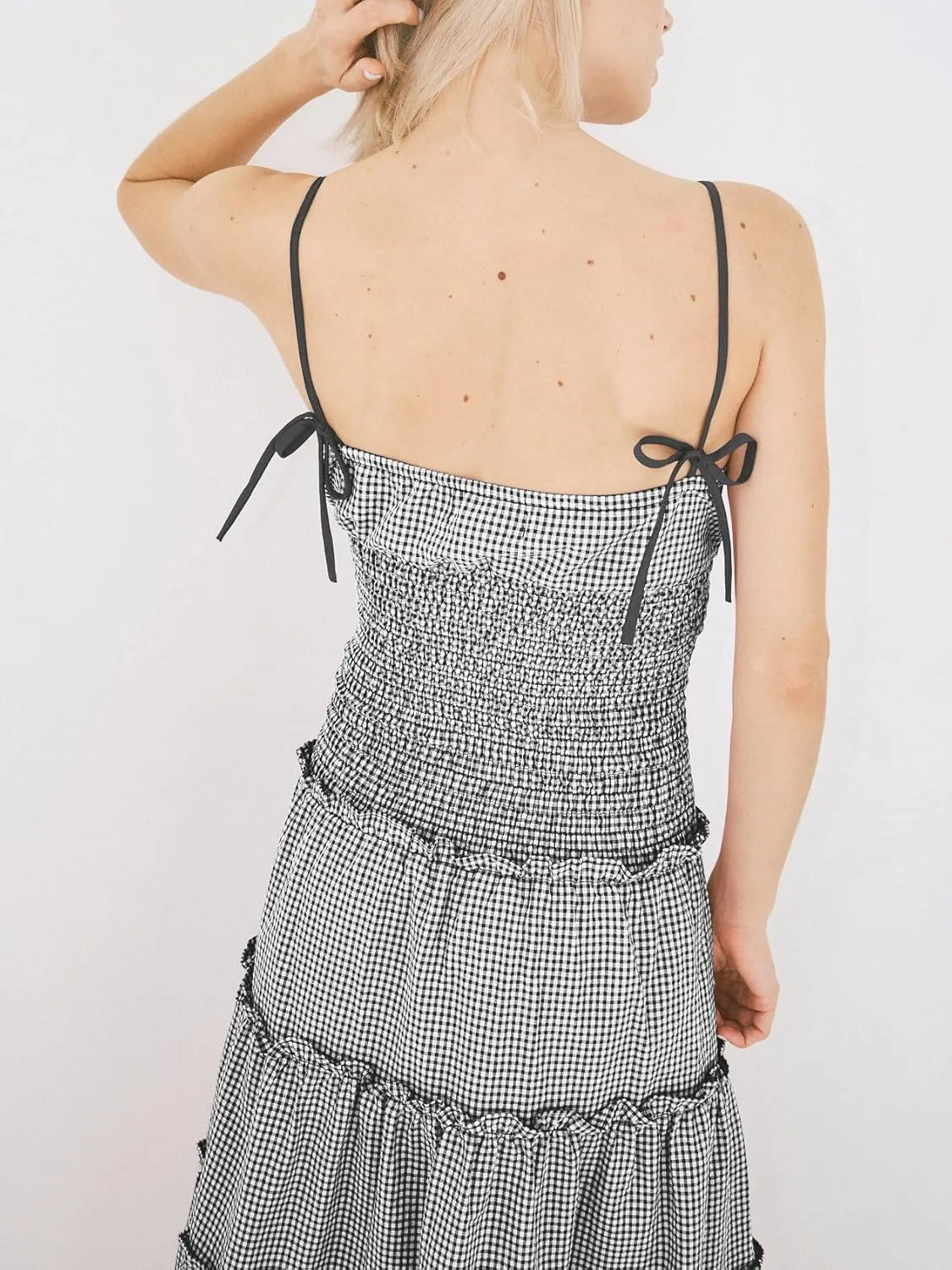 Women Boho Flowy Summer Dresses 2025 Smocked Tiered Beach Maxi Dress Strap Tie Off Shoulder Long Dress Sundresses